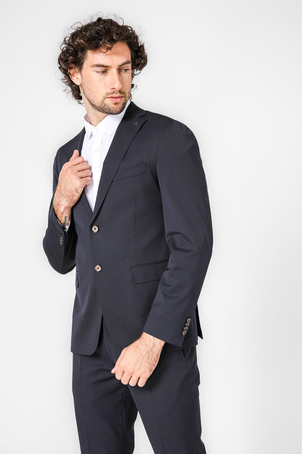 חליפה מחוייטת TRAVEL בצבע נייבי - MASHBIR//365