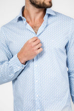 חולצה מכופתרת PRINT MODERN בצבע תכלת - MASHBIR//365