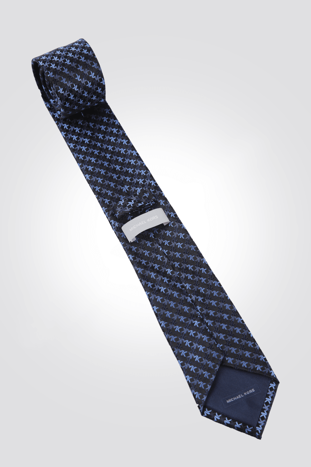 עניבת משי בצבע נייבי - MASHBIR//365