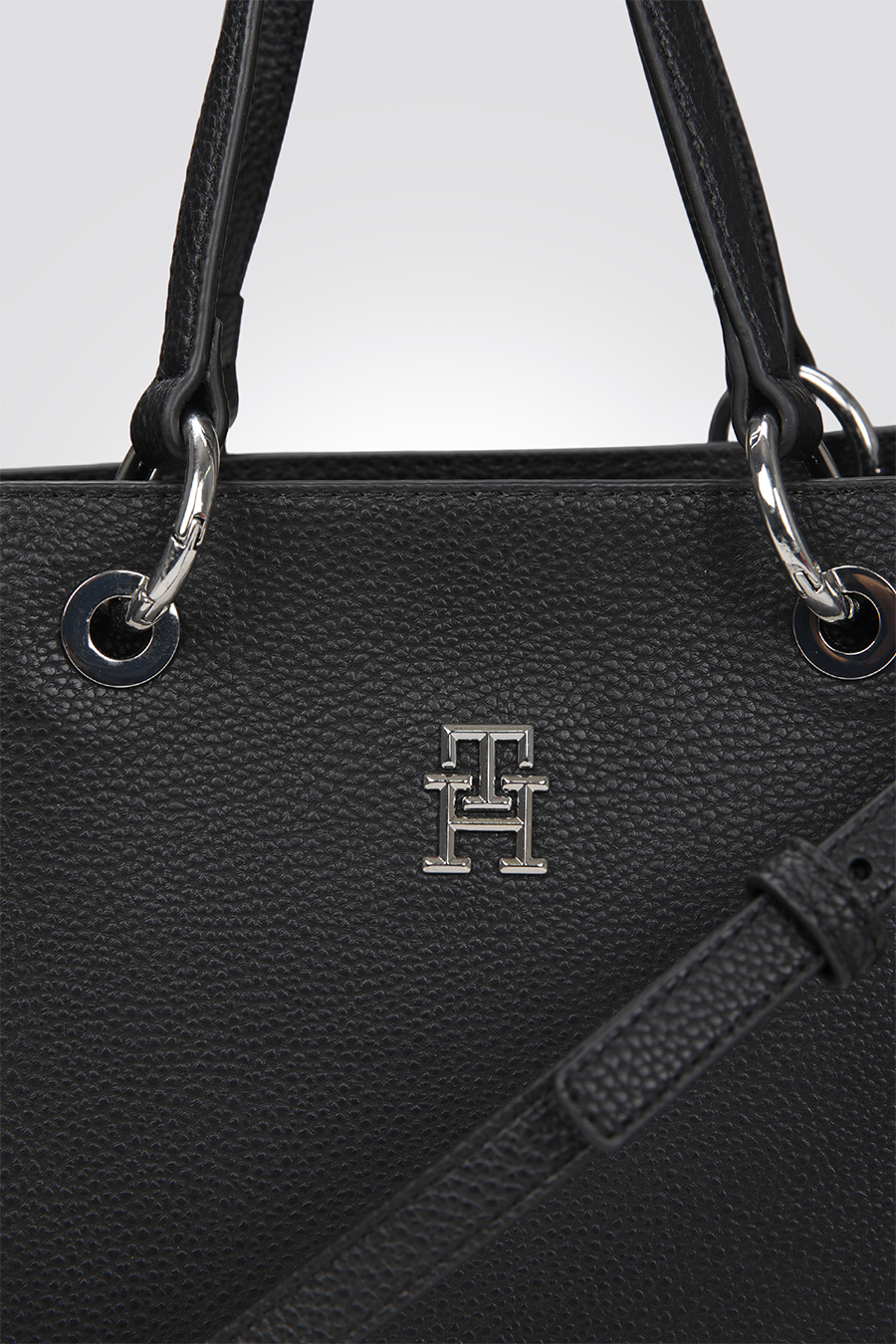 תיק יד לנשים בצבע שחור 