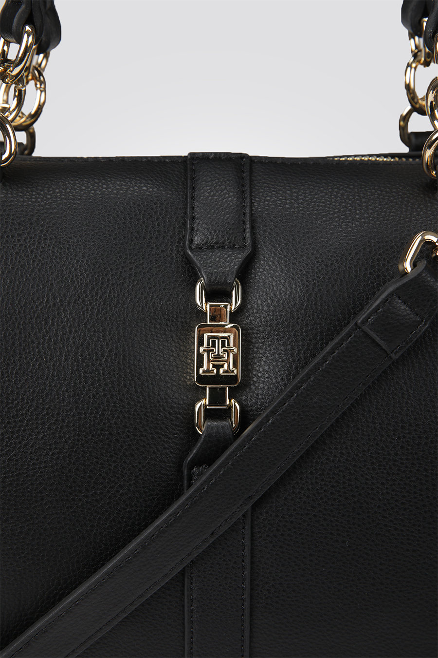 תיק יד לנשים בצבע שחור 
