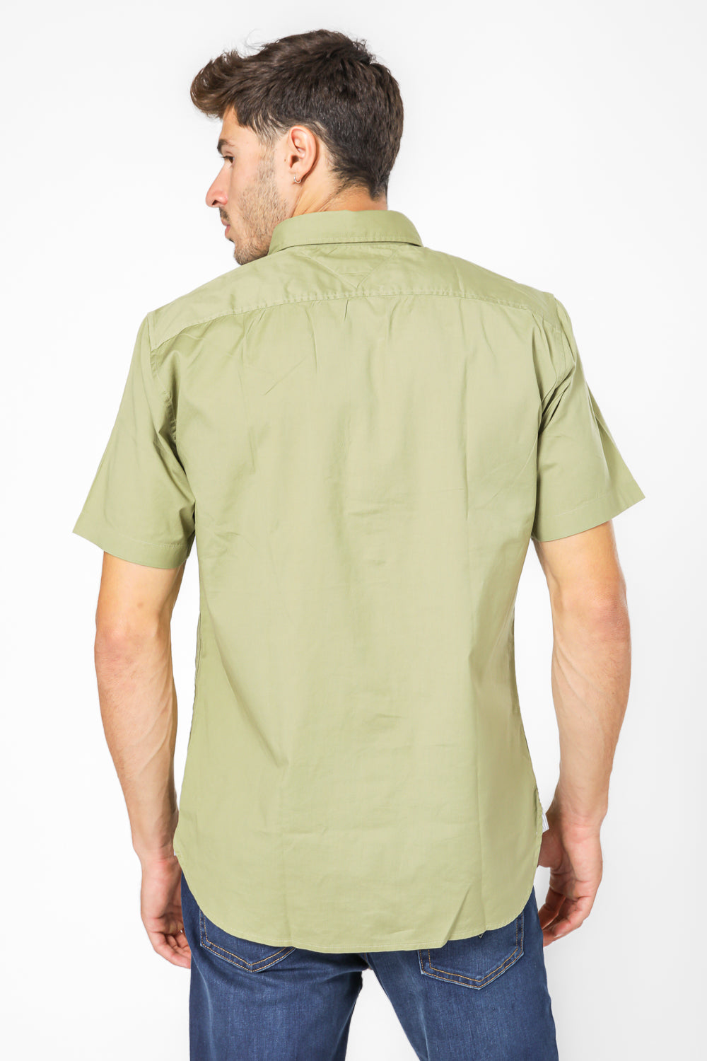 חולצה מכופתרת קצרה לגברים בצבע ירוק