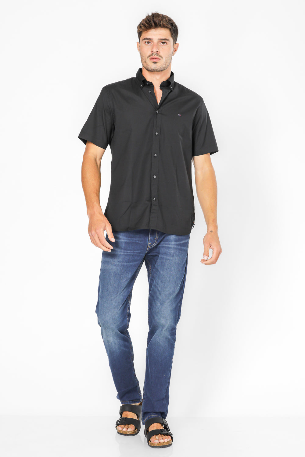 חולצה מכופתרת קצרה לגברים בצבע שחור