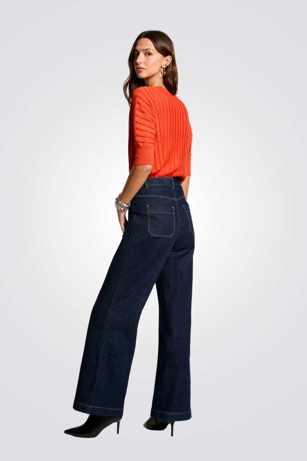 סריג שרוולים קצרים צווארון וי בצבע כתום