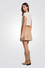 טישירט עם עיטורי קרושה בצבע בז'