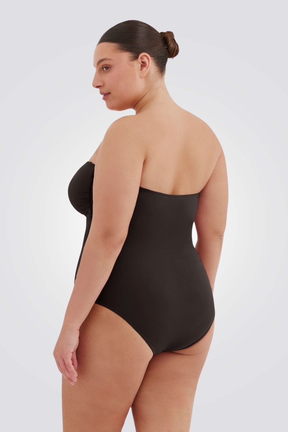 בגד ים שלם לנשים