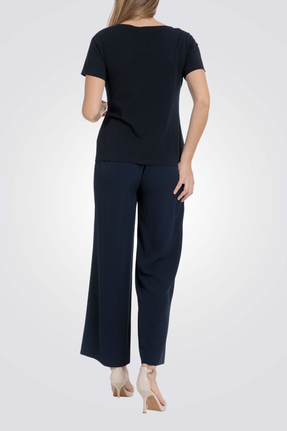 טישירט עיטור שרשרת בצבע נייבי