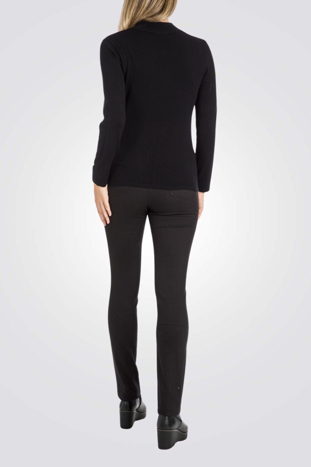 סריג בייסיק צווארון גבוה שחור