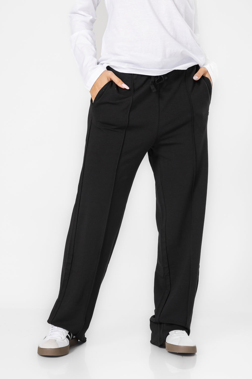 מכנסיים ארוכים דקים בצבע שחור