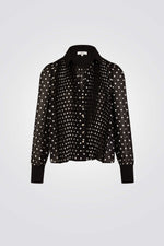 חולצה מכופתרת פליסה מנוקדת בצבע שחור