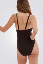 בגד ים שלם לנשים