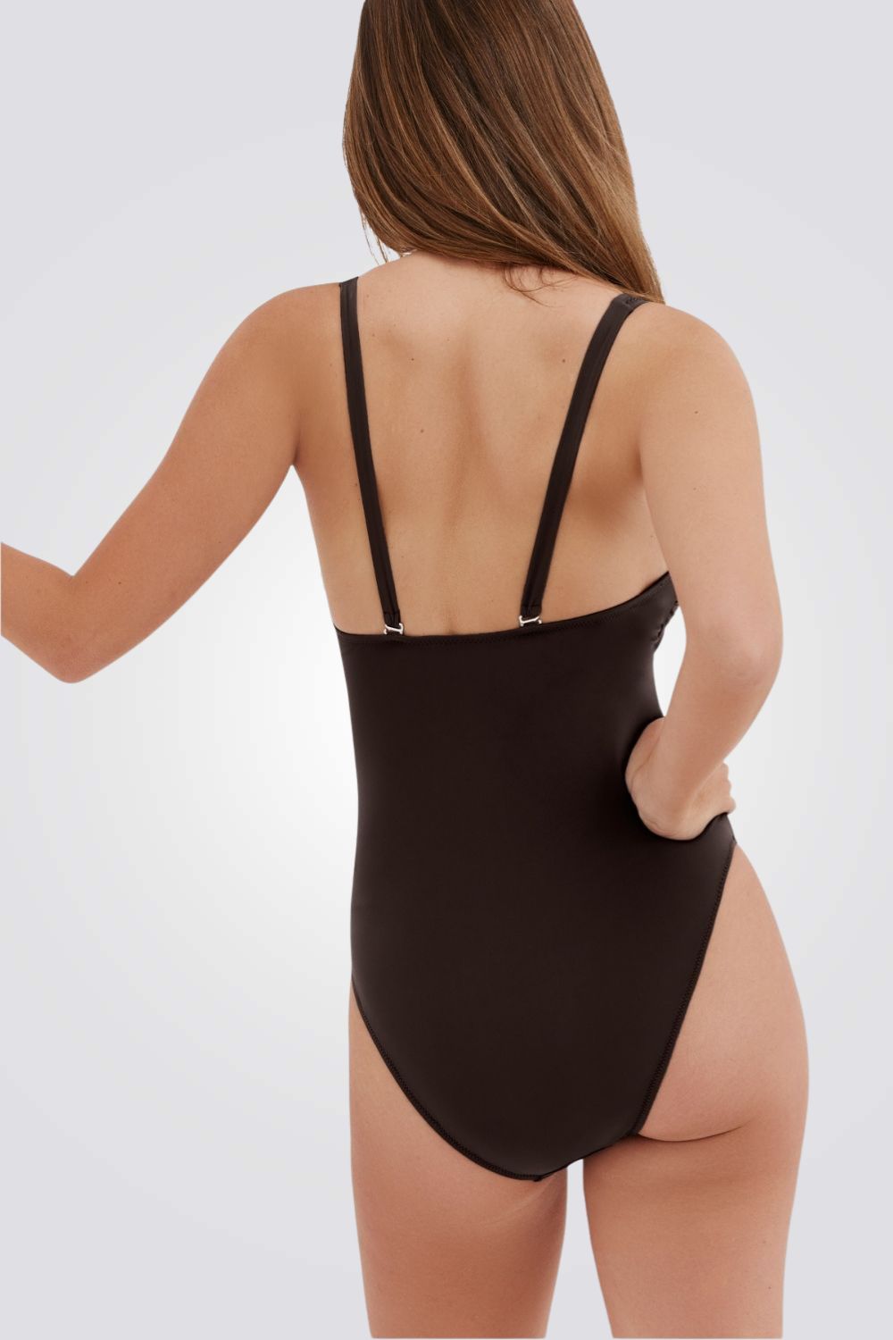 בגד ים שלם לנשים