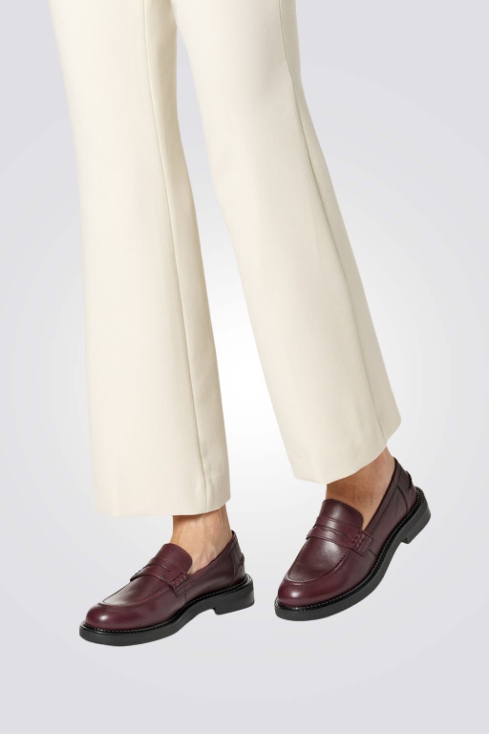 נעלי מוקסין קלאסיים לנשים | ג'יאוקס