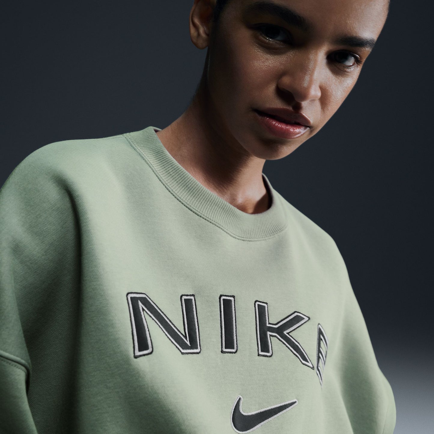 סווטשירט לנשים Sportswear Phoenix Fleece בצבע ירוק NIKE