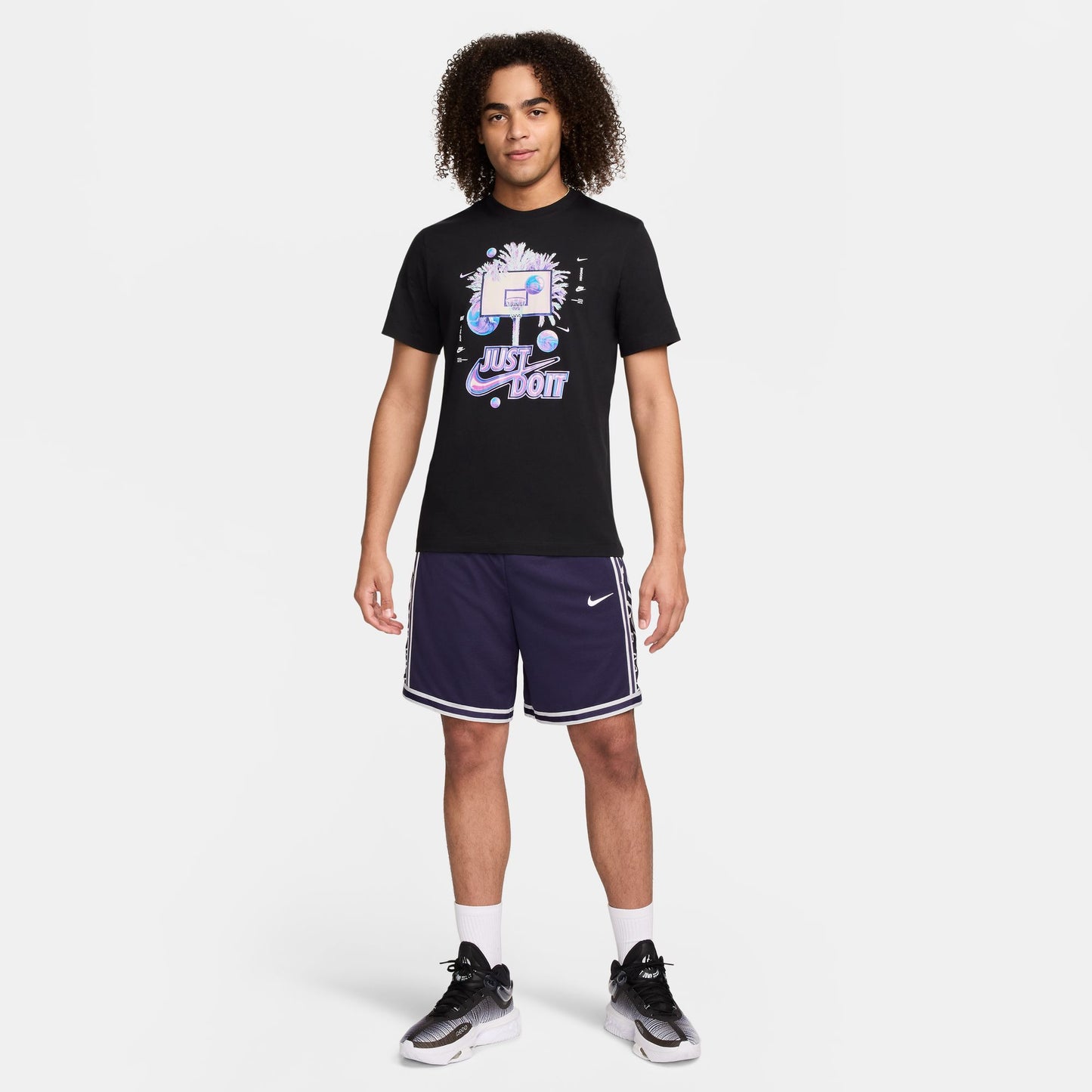 טישירט לגברים Basketball Iridescent Hoop Graphic בצבע שחור