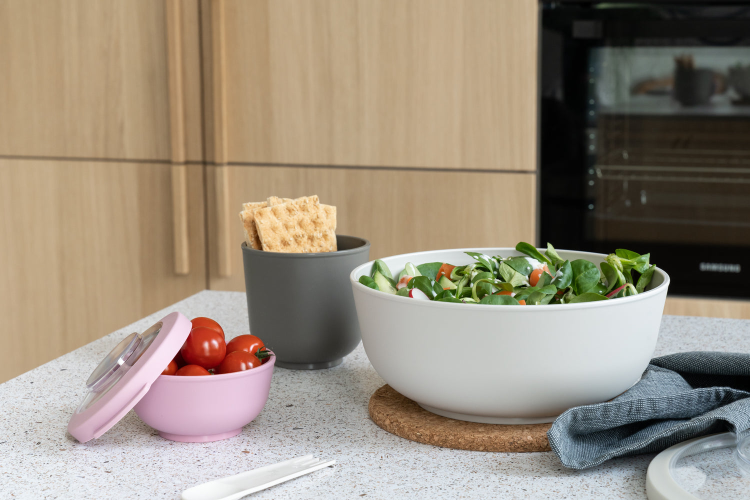 קופסת אוכל 2000 מ”ל בז’ Amuse Life