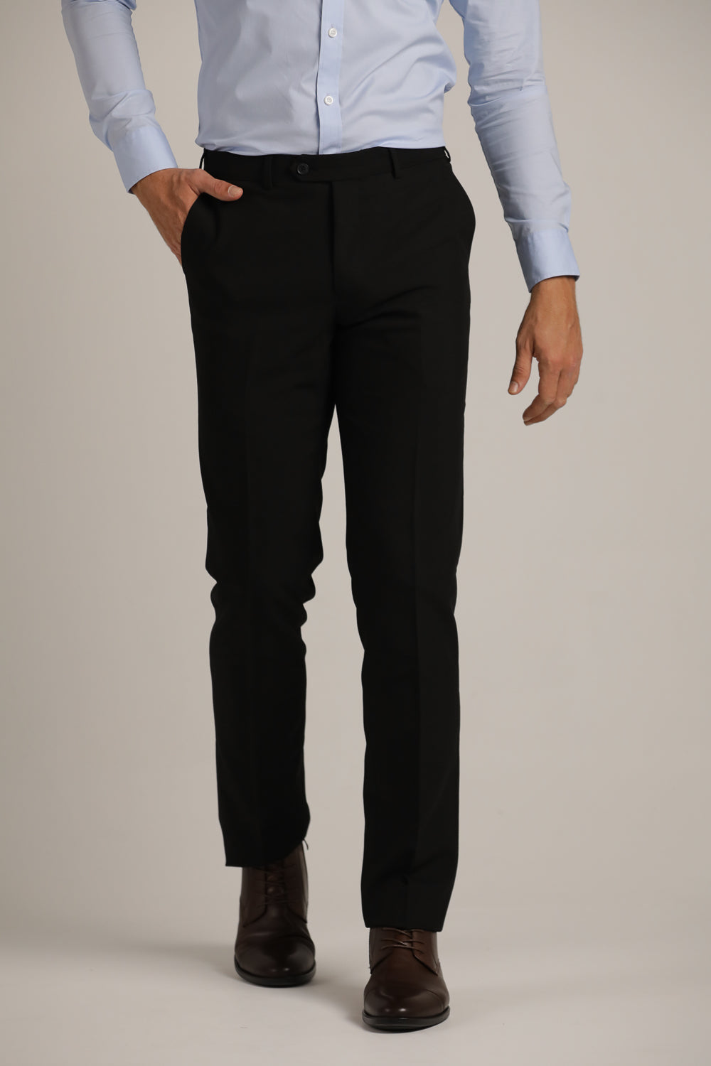 מכנסיים ארוכים בגזרה מחויטת | קנת קול