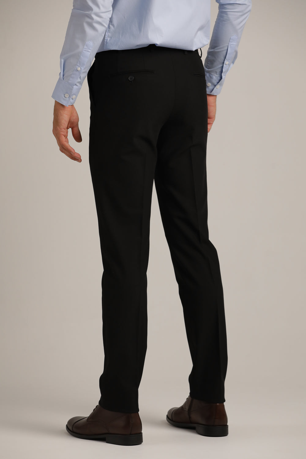 מכנסיים ארוכים בגזרה מחויטת | קנת קול