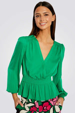 חולצת מעטפת לנשים בצבע ירוק - MASHBIR//365