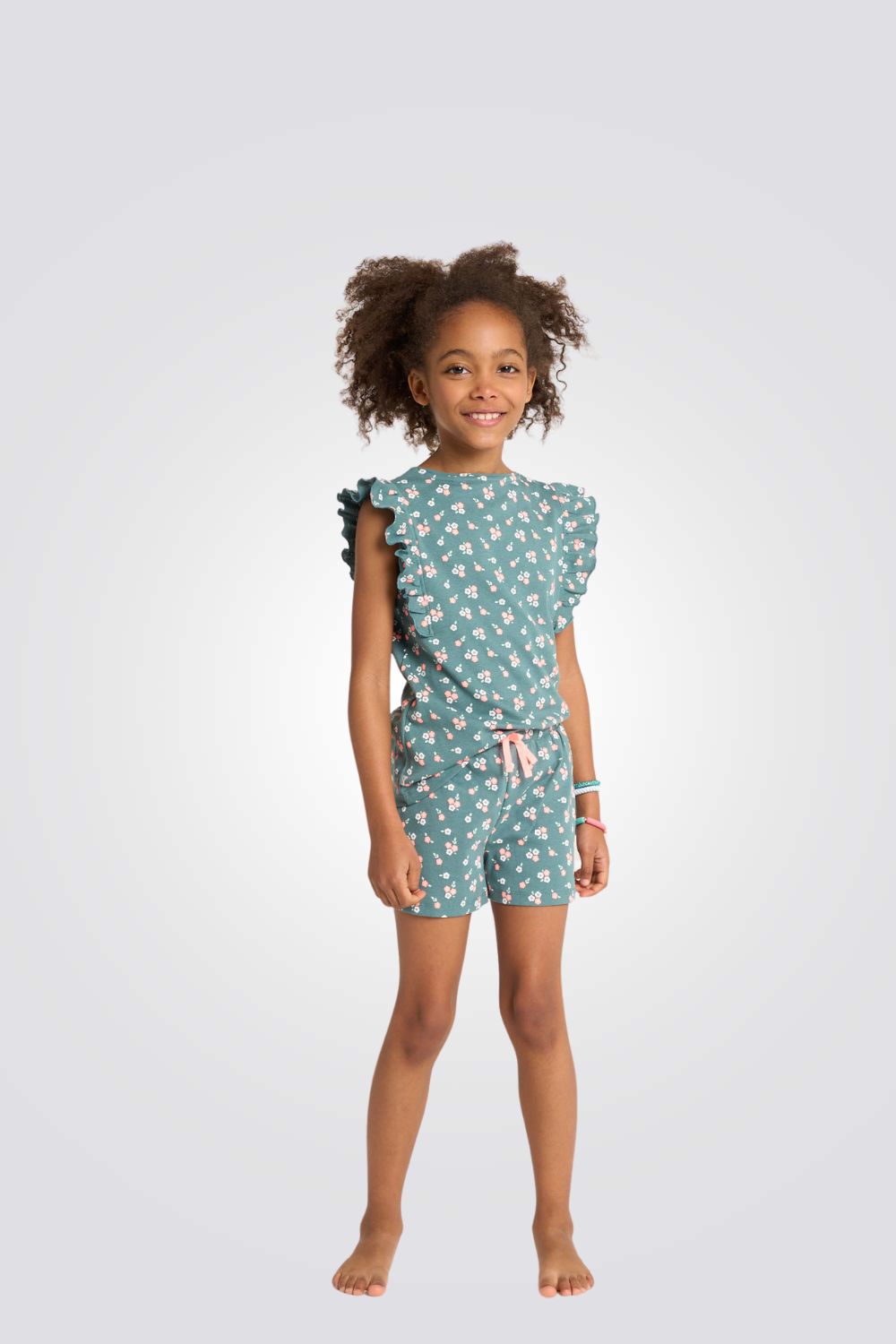 פיג'מה לילדות בצבע ירוק עם הדפס פרחים