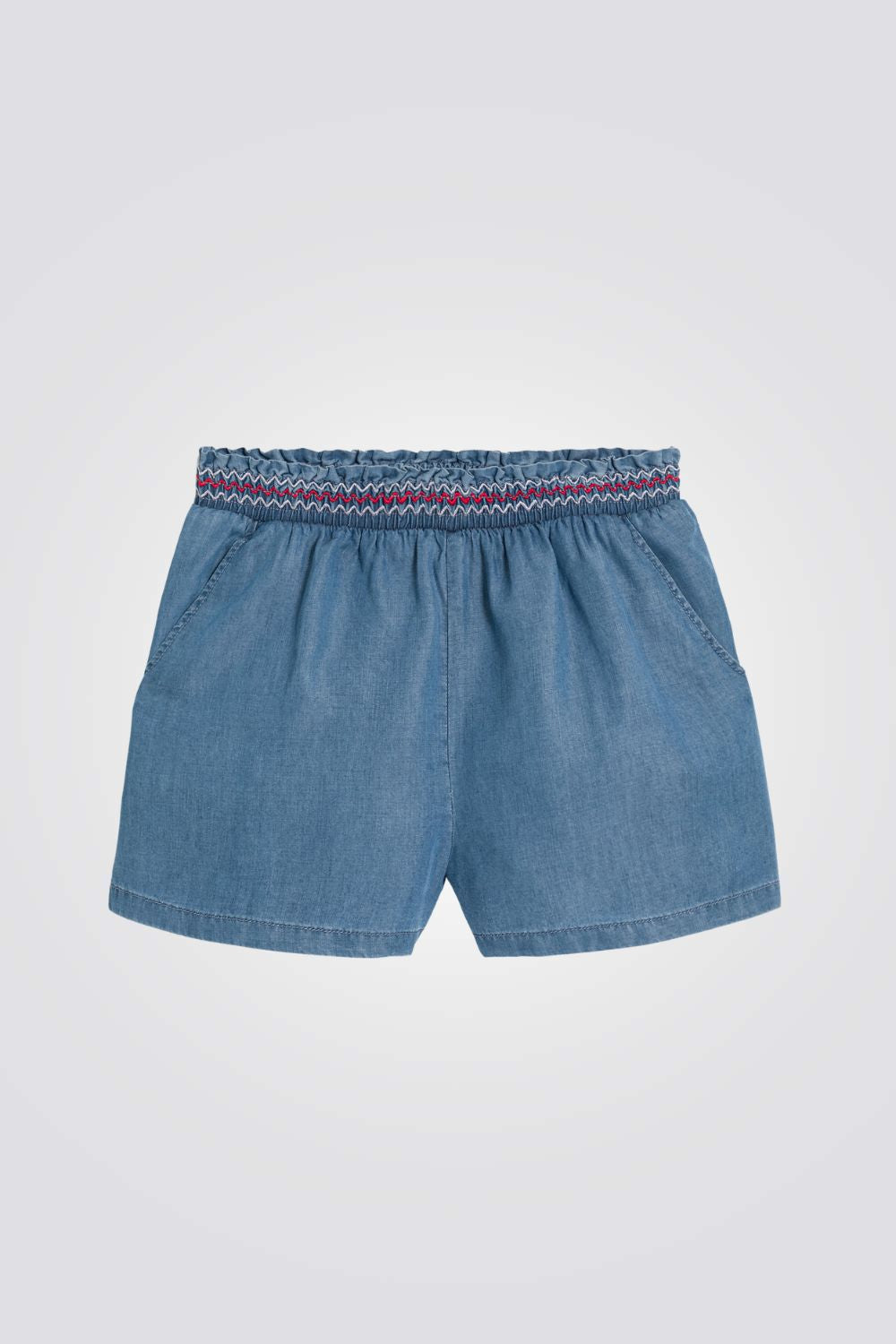מכנסי ג'ינס קצרים לילדות עם עיטור במותן