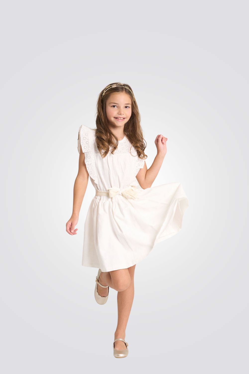 חצאית לילדות בצבע לבן עם סרט קשירה