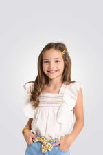 חולצה לילדות בצבע לבן עם עיטורי רקמה