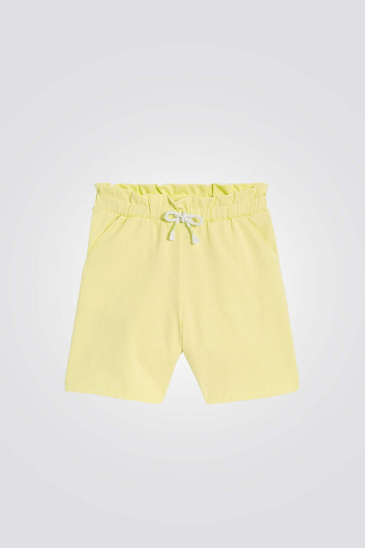 מכנסיים קצרים לילדות בצבע צהוב 
