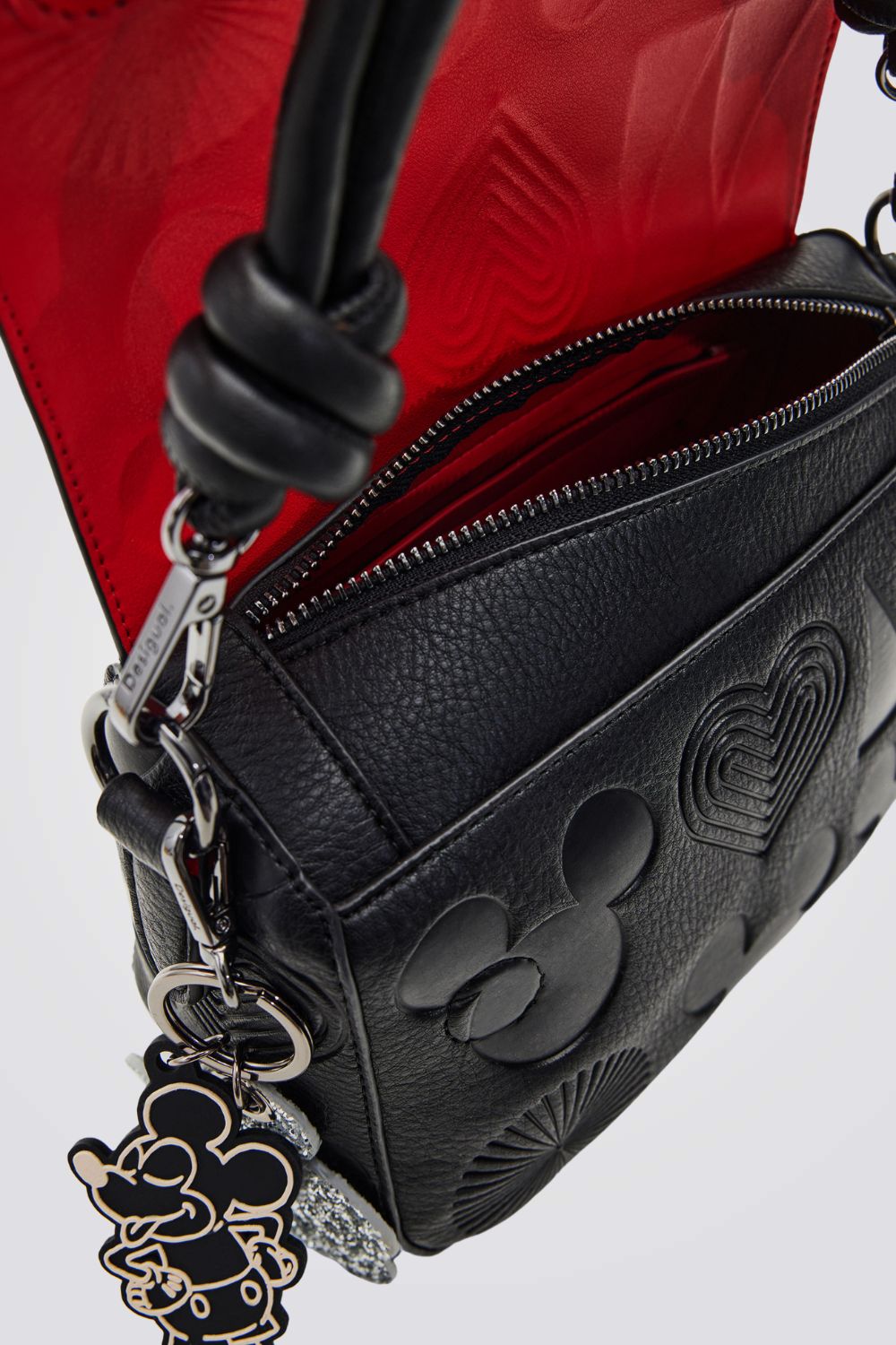 תיק יד לנשים מיקי מאוס בצבע שחור 