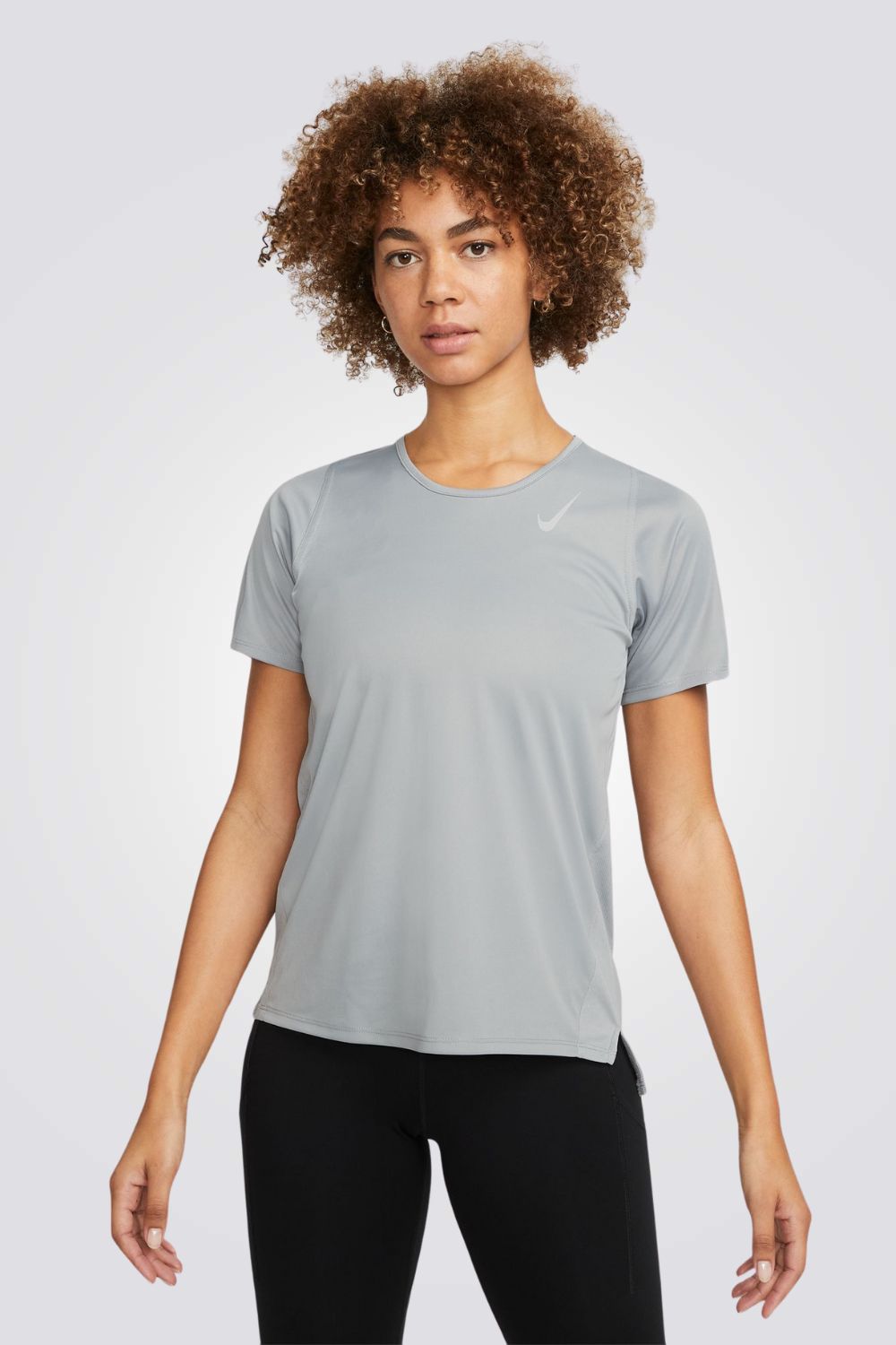 טישירט לנשים Dri-FIT Race בצבע אפור