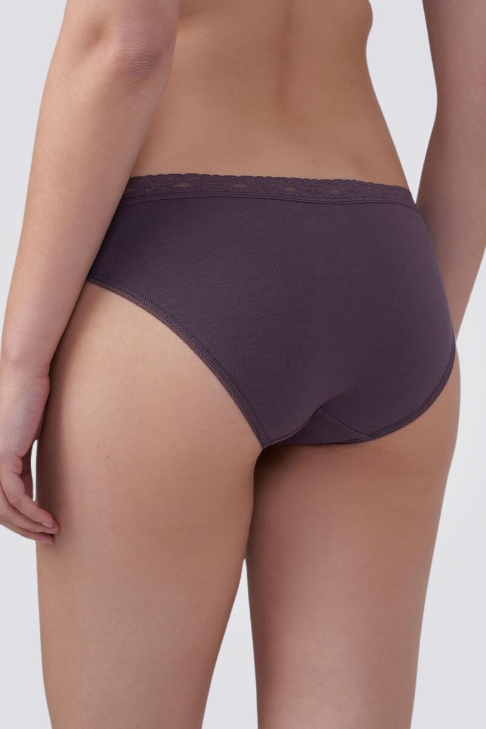 תחתוני ביקיני עם תחרה עדינה | פמינה