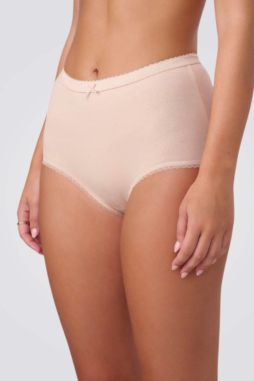 תחתוני מקסי בגזרה גבוהה | פמינה