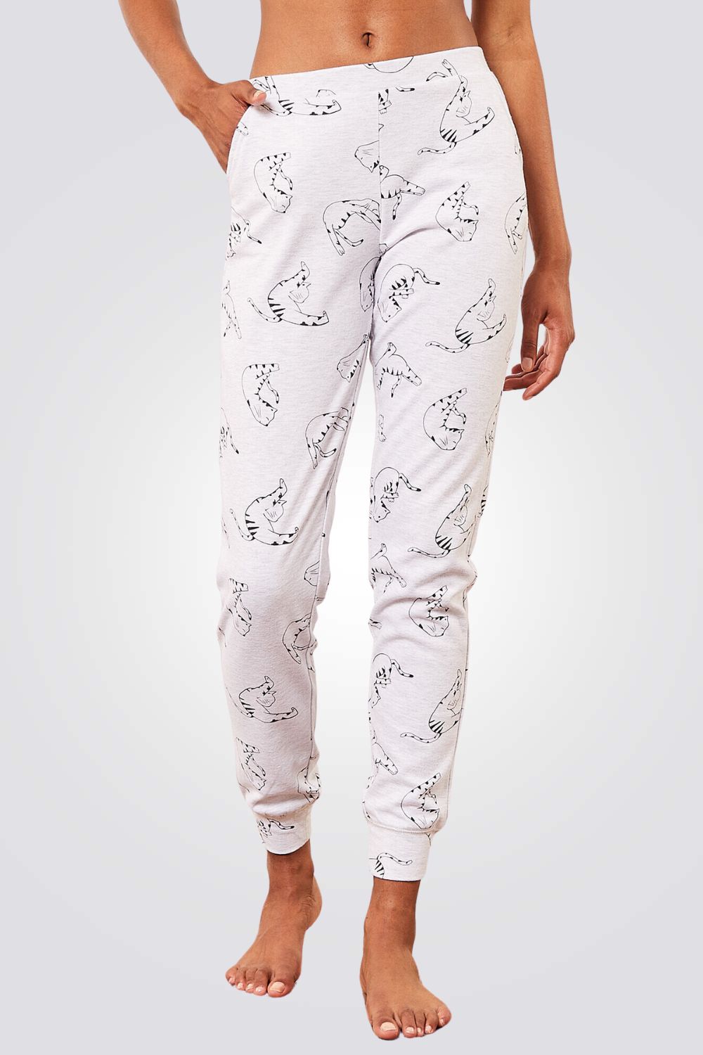 מכנס פיג'מה YAVIE בצבע אפור עם הדפס