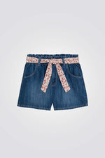 מכנסי ג'ינס קצרים לילדות עם סרט קשירה פרחוני 