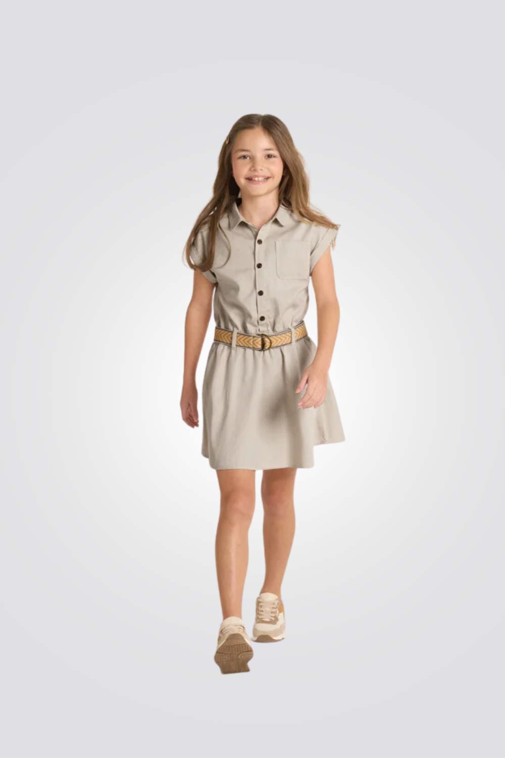 שמלה לילדות עם חגורה בצבע בז' 