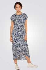 שמלת מקסי עם הדפס בצבע כחול - MASHBIR//365