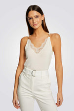 גופיית תחרה בצבע שמנת - MASHBIR//365