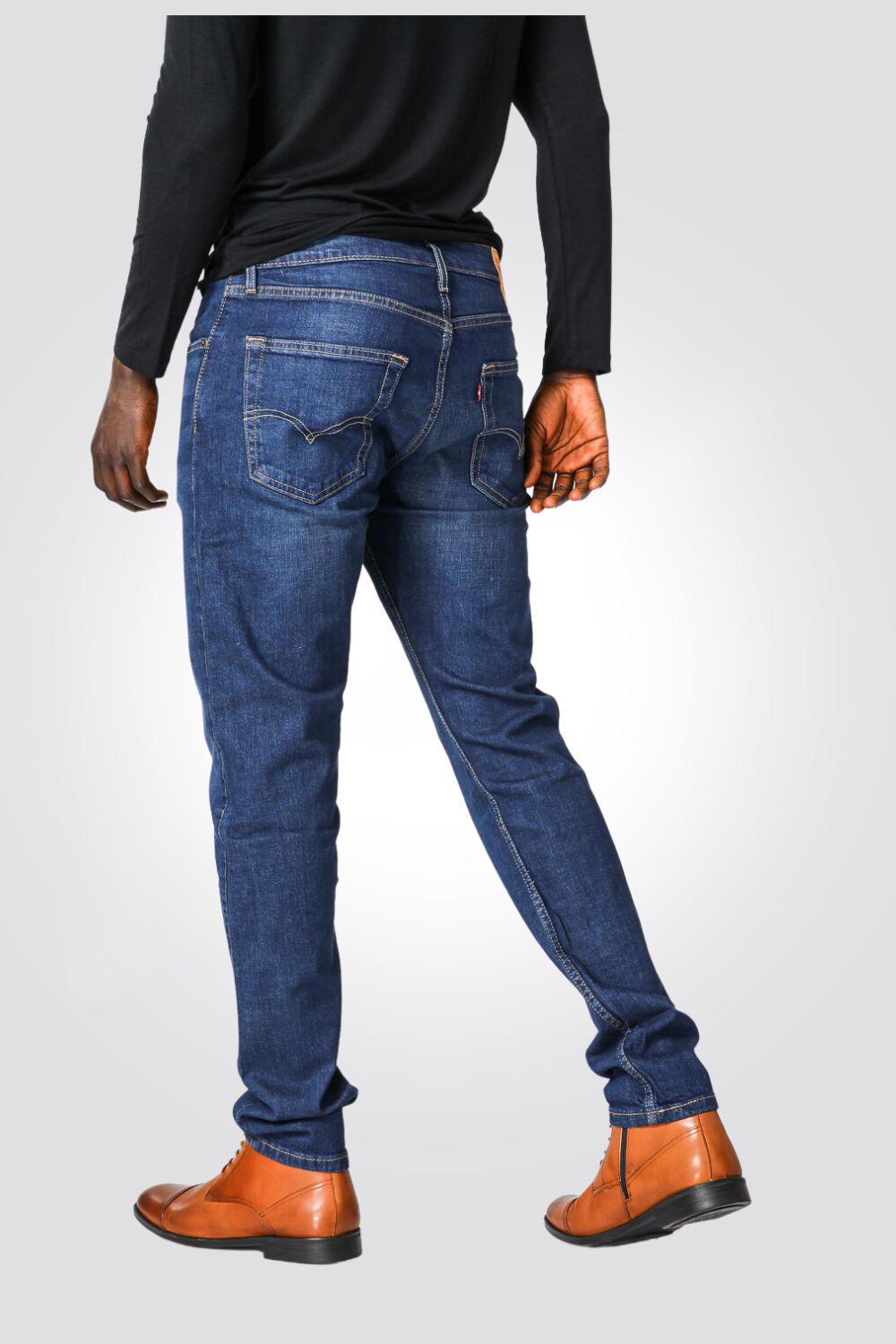 ג'ינס לגברים INDIGO-POCKETS בצבע כחול בהיר