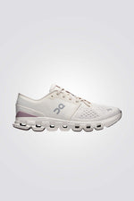 נעלי ספורט Cloud X 4 לנשים | און 