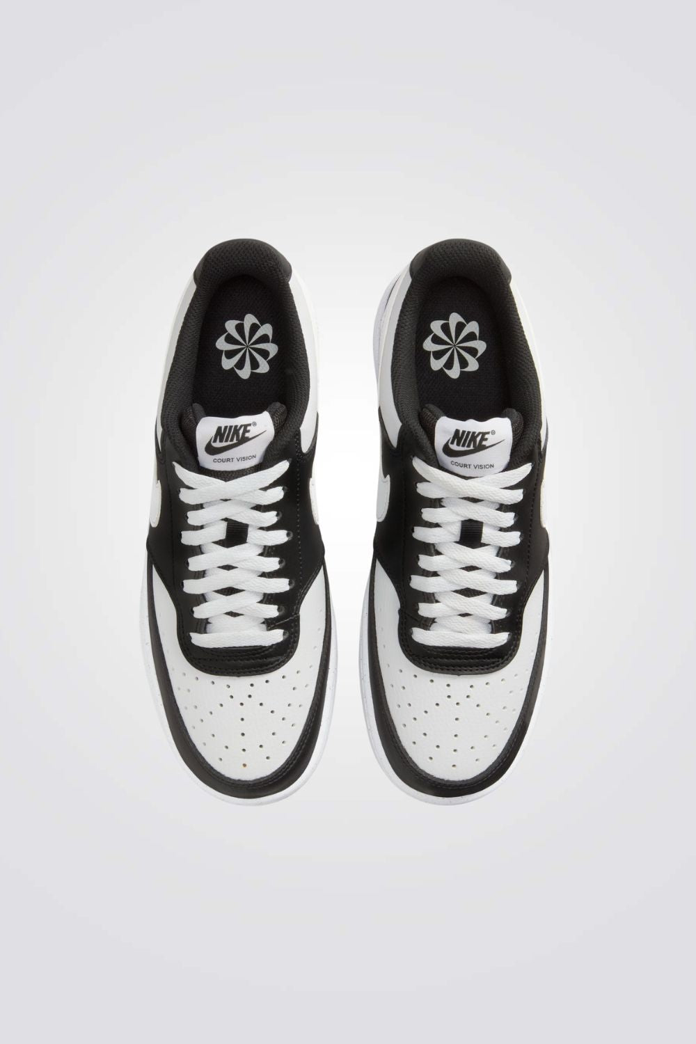 סניקרס לנשים Court Vision Low בצבע לבן ושחור