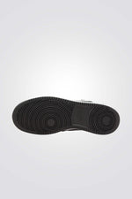 סניקרס לנשים Court Vision Low בצבע לבן ושחור