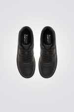 סניקרס חלקות פלטפורמה לנשים בצבע בצבע שחור