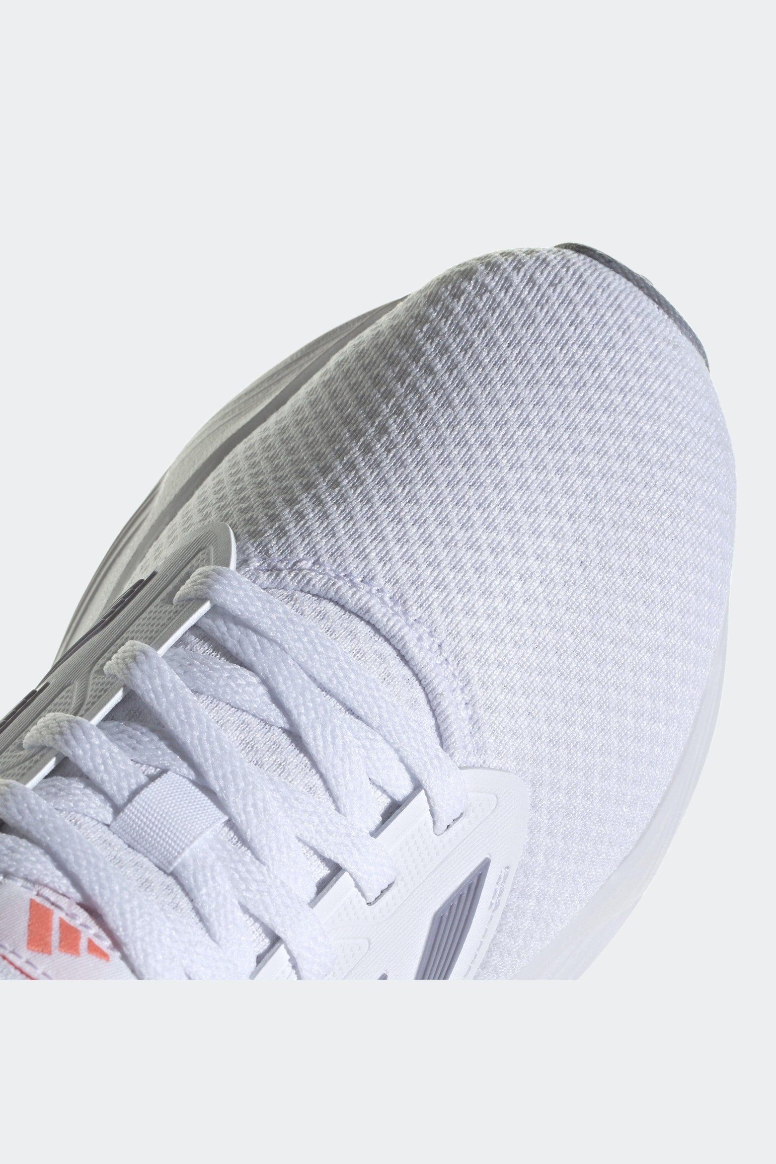 נעלי ריצה לנשים GALAXY 6 בצבע לבן - MASHBIR//365