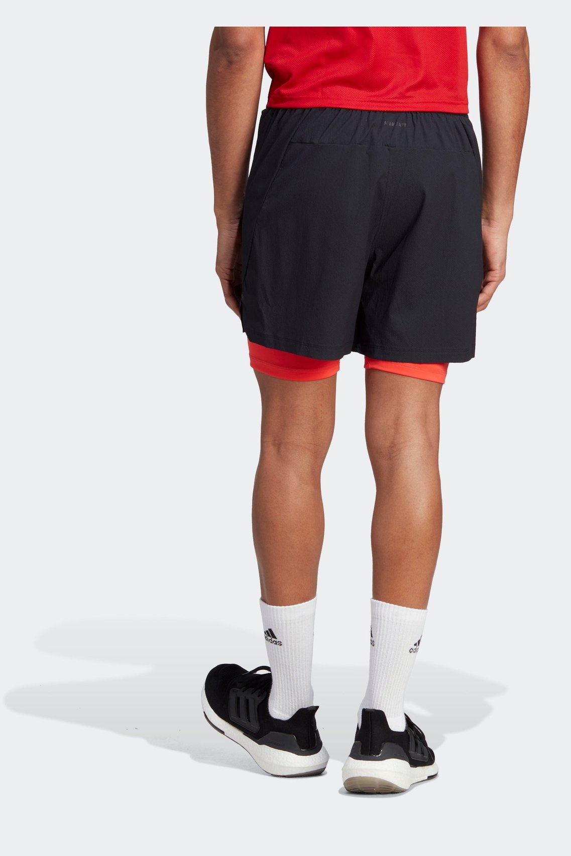 מכנסיים קצרים לגברים 2 ב - 1 POWER SHORT בצבע שחור ואדום