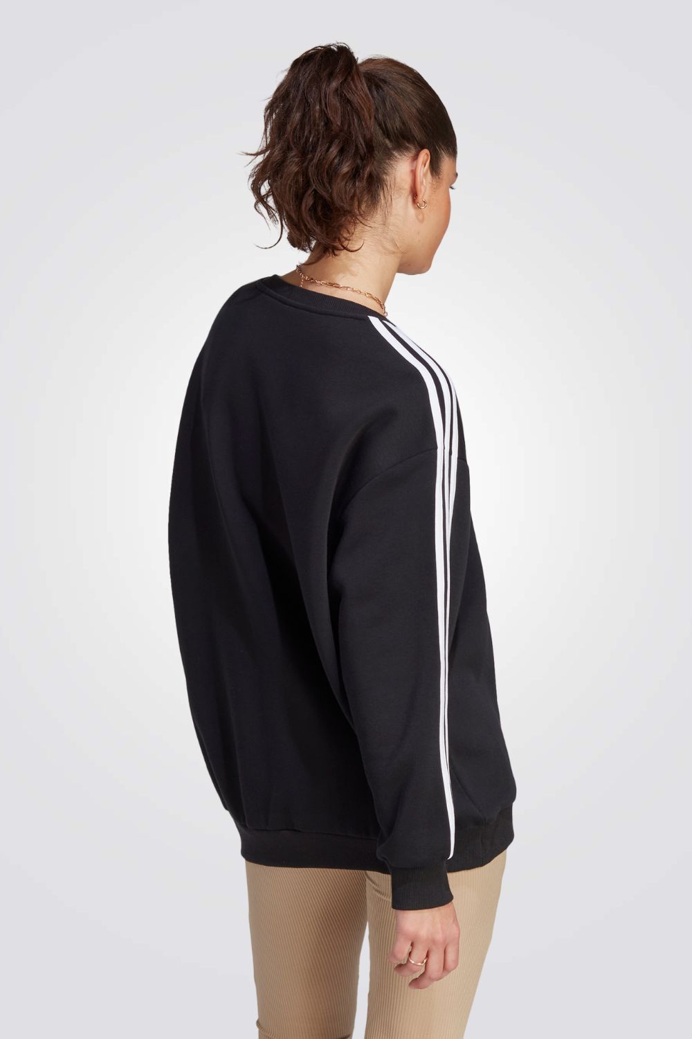 סווטשירט אוברסייז Essentials Fleece בצבע שחור