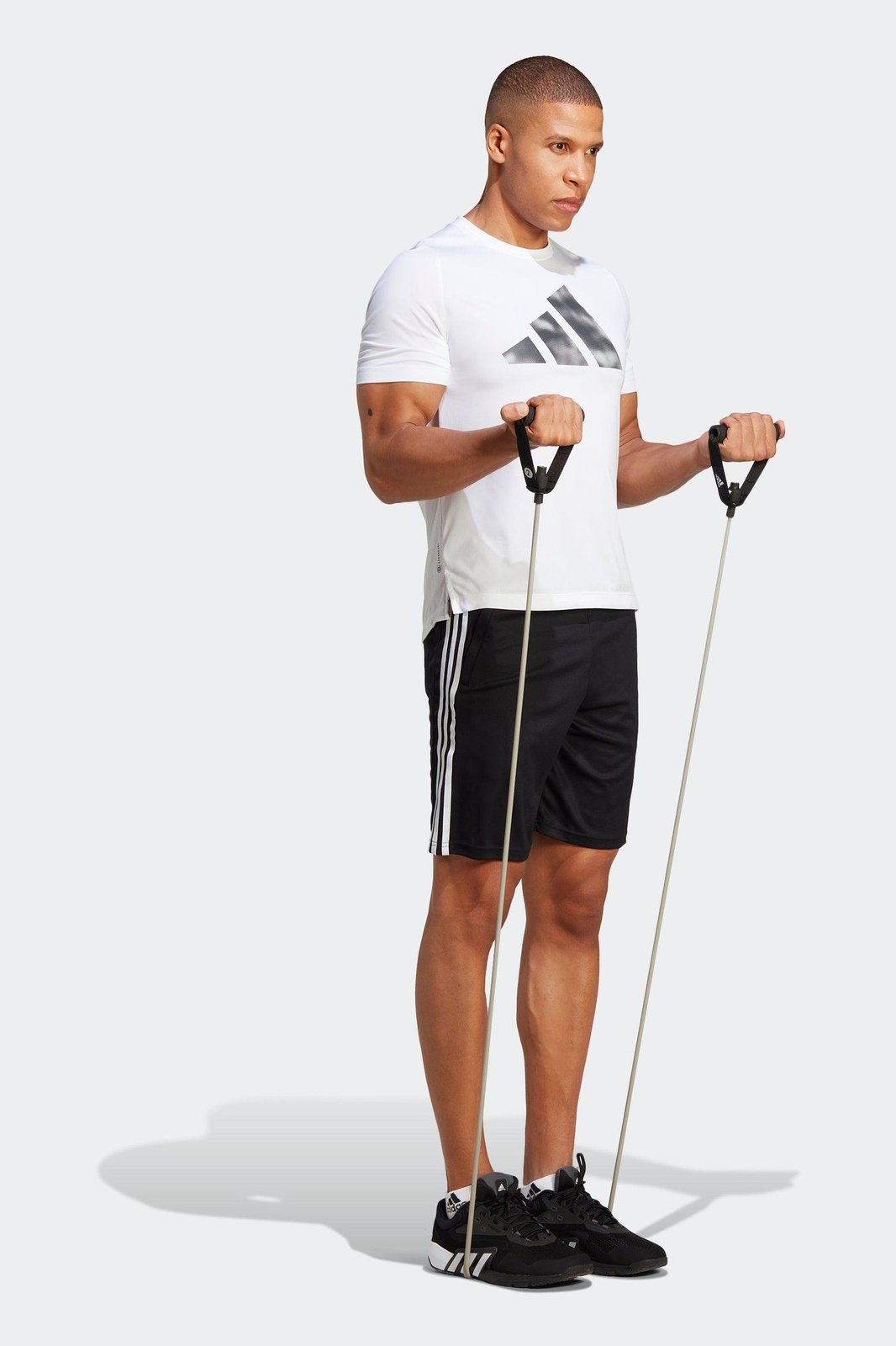 מכנסיים קצרים TRAIN ESSENTIALS בצבע שחור - MASHBIR//365