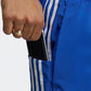 מכנסיים קצרים לגברים AEROREADY ESSENTIALS CHELSEA 3-STRIPES בצבע כחול ולבן - 4