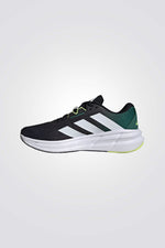 נעלי ספורט QUESTAR בצבע שחור