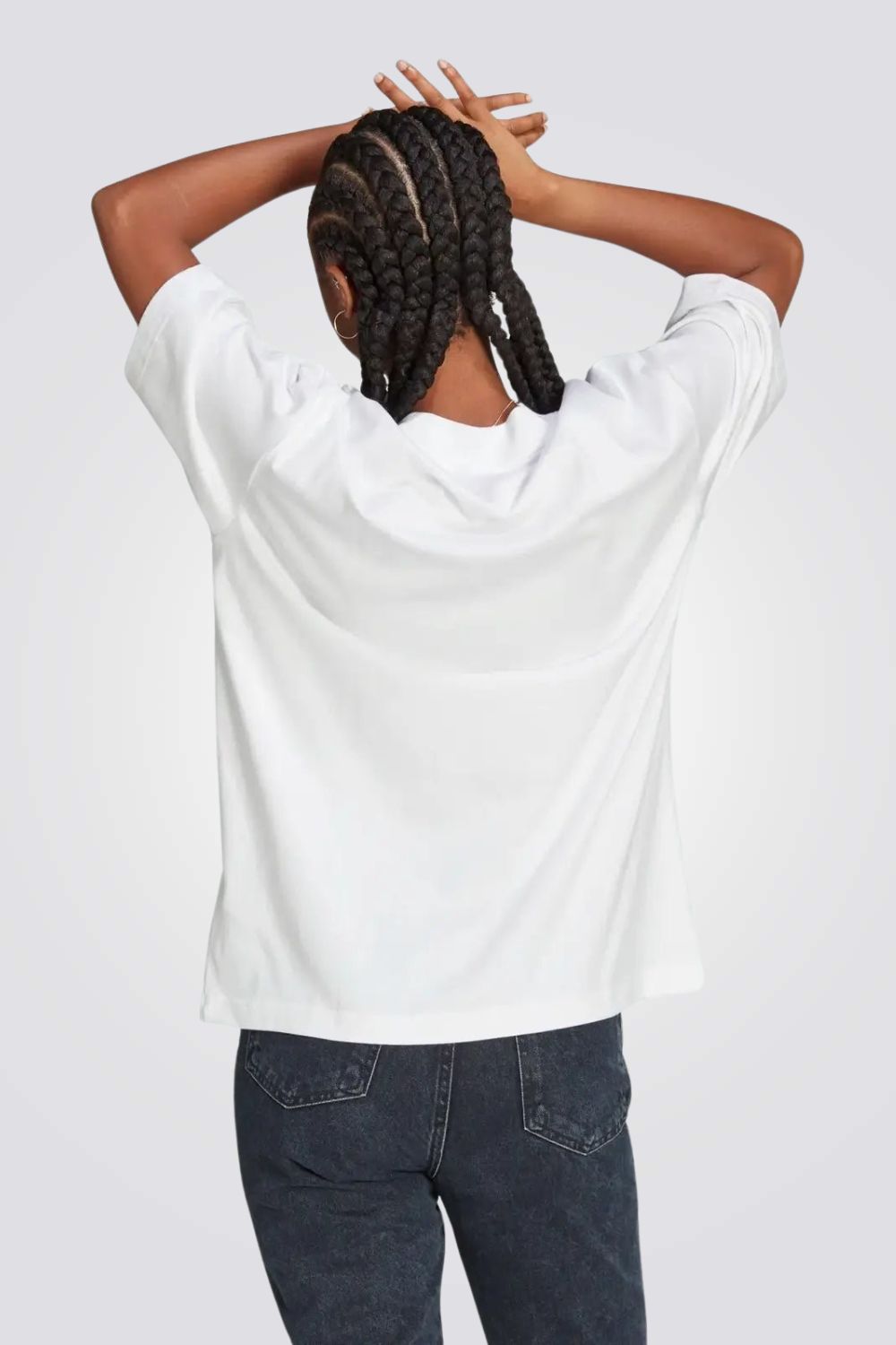 טישירט FUTURE ICONS BADGE בצבע לבן