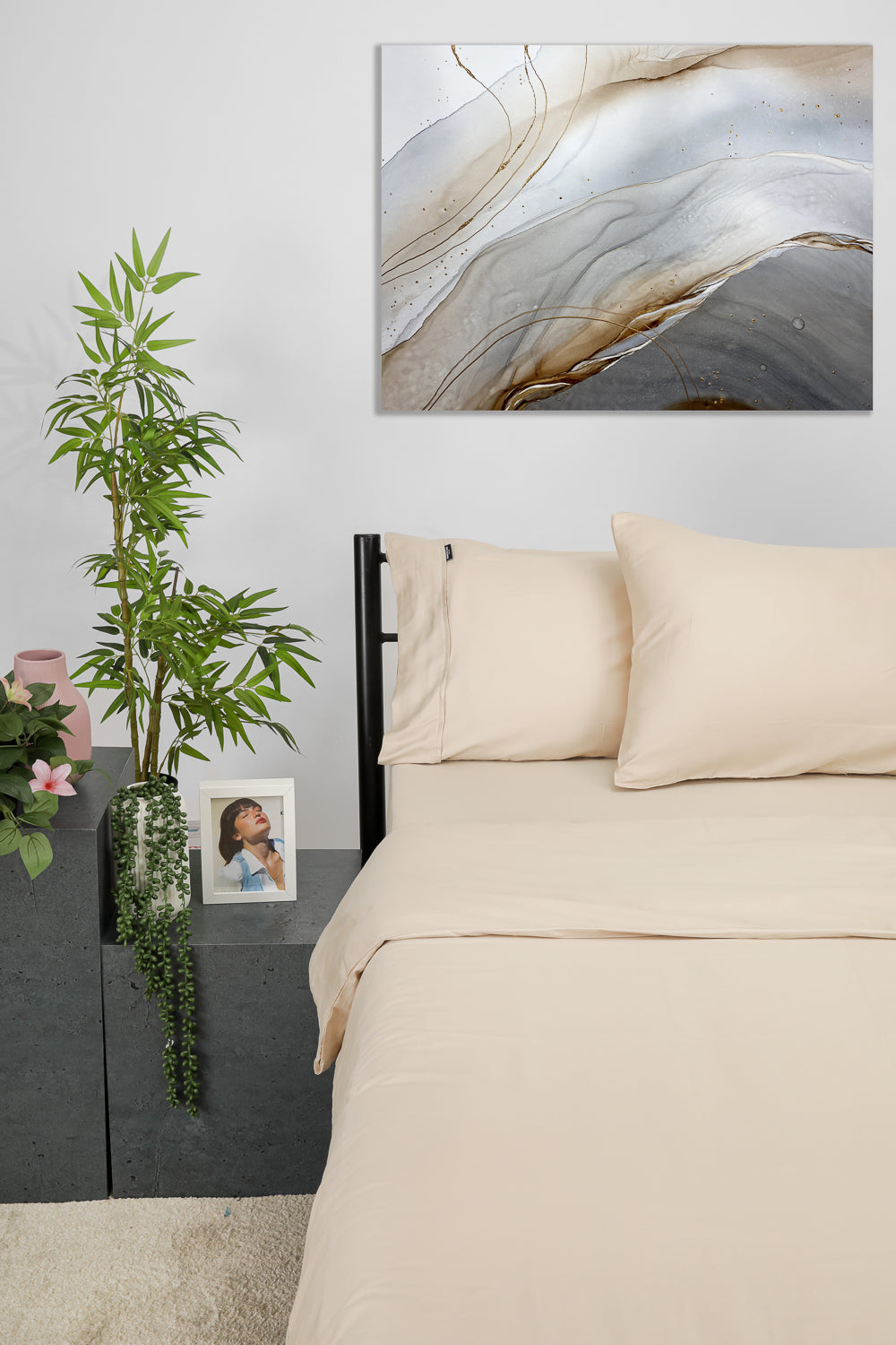 סדין מיטה זוגית 180/200 100% כותנה באריגת סאטן בצבע בז'